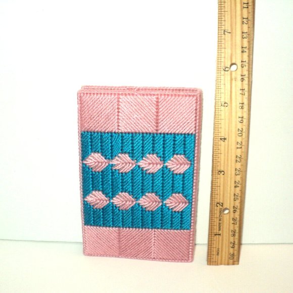 Needlepoint Handmade Memo Book Cover Pink and Blue 5 3/8" x 3 1/2" Vintage New - Picture 2 of 4